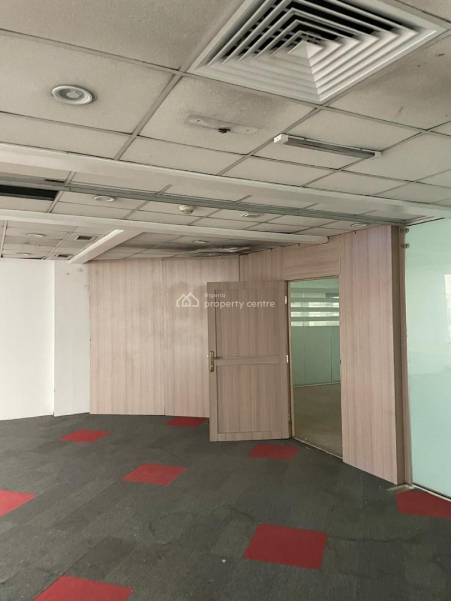 Premium Corporate Office with Modern Facilities and Ample Parking, Victoria Island (vi), Lagos, Plaza / Complex / Mall for Rent