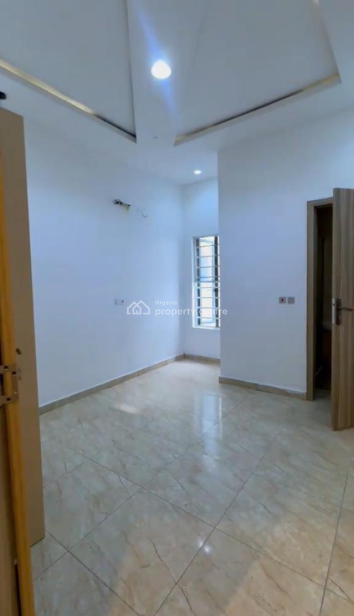 Luxury 2 Units of Single Room Upstairs Shared Apartment, Royal Pine Estate Orchid Road, Lekki, Lagos, Terraced Duplex for Rent