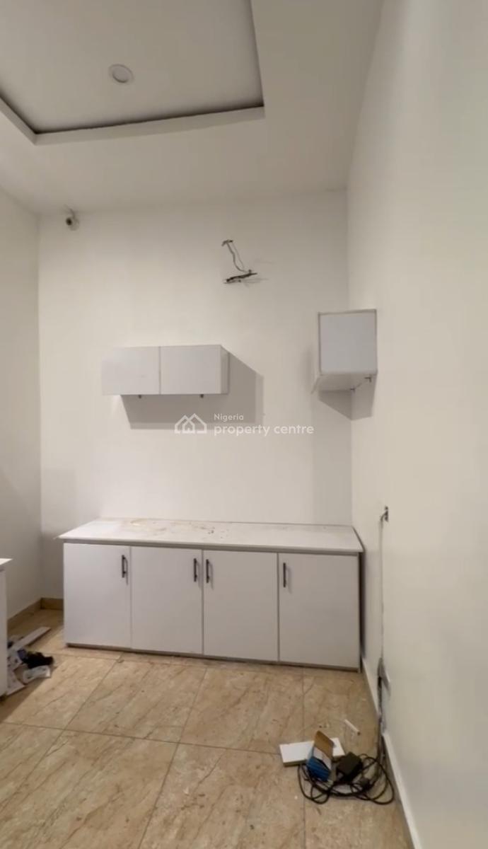 Luxury 2 Units of Single Room Upstairs Shared Apartment, Royal Pine Estate Orchid Road, Lekki, Lagos, Terraced Duplex for Rent