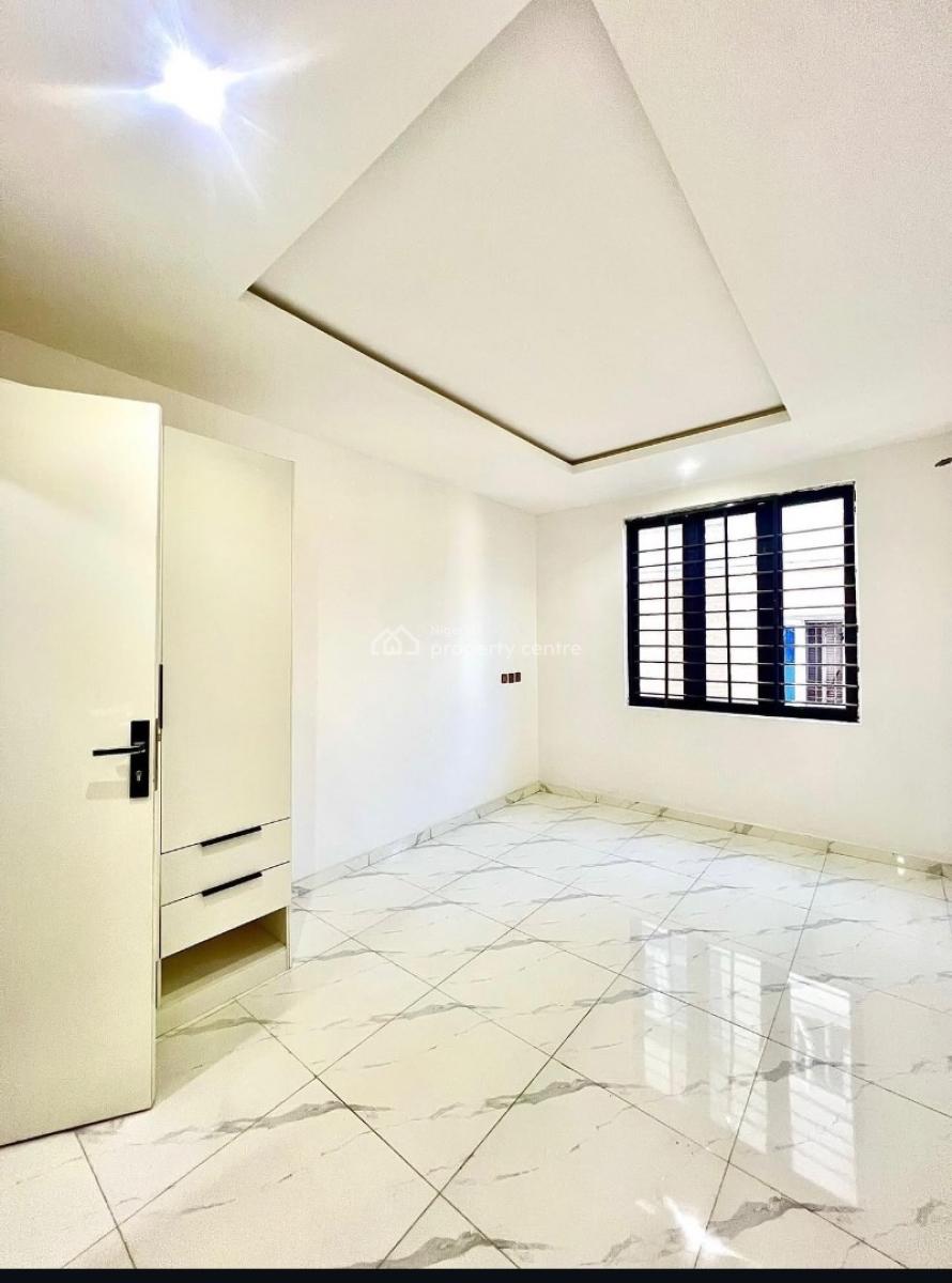 2 Bedroom Service Apartment, Ikate, Lekki, Lagos, Block of Flats for Sale