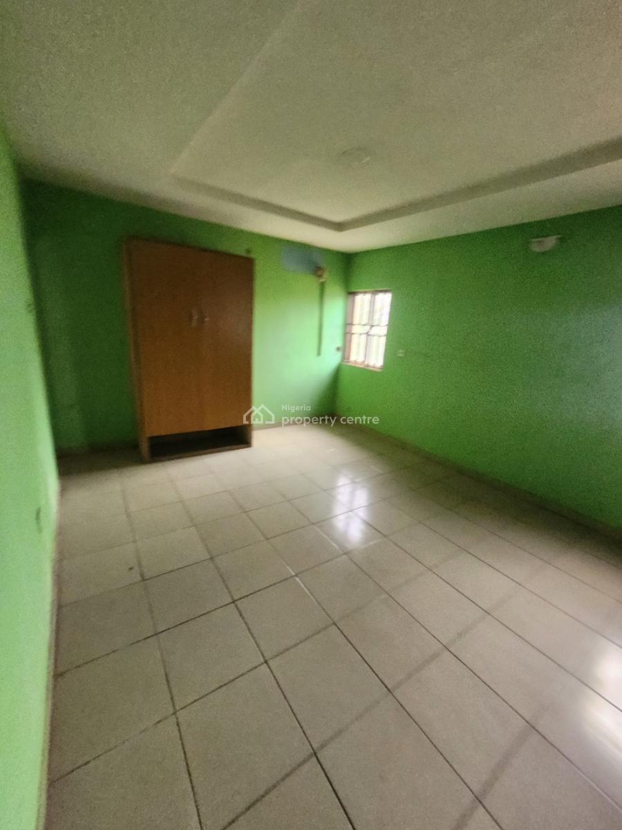 Nice 3bedroom Flat, 1st Floor ,pop Ceiling,4toilet, Tarred Rd, Wuse Zone(tarred Rd), Wuse, Abuja, Flat / Apartment for Rent