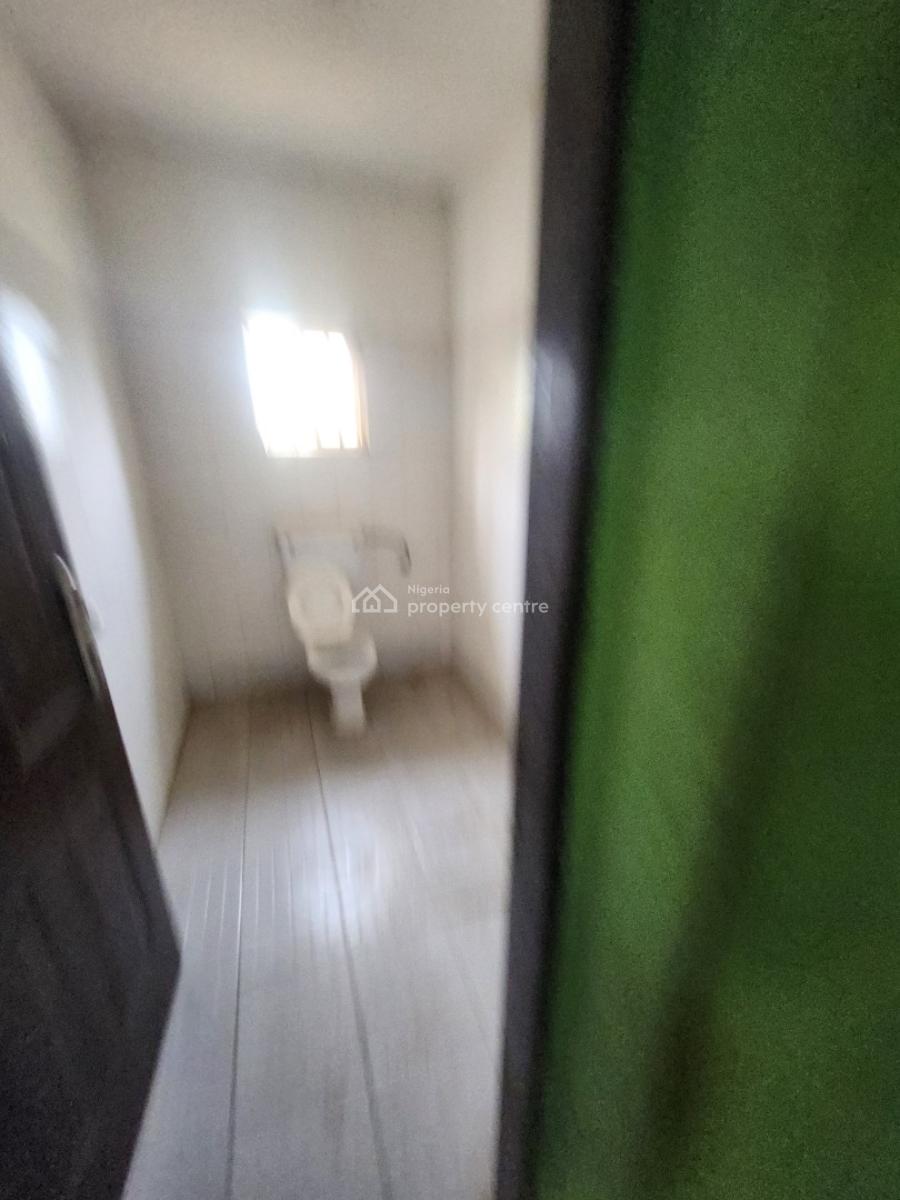 Nice 3bedroom Flat, 1st Floor ,pop Ceiling,4toilet, Tarred Rd, Wuse Zone(tarred Rd), Wuse, Abuja, Flat / Apartment for Rent