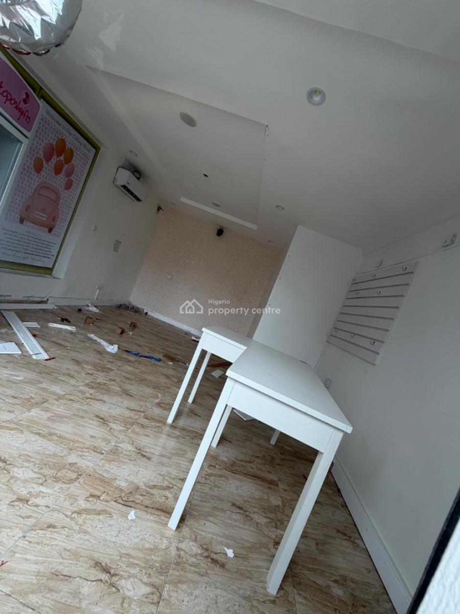 a Ground Floor- Spacious Commercial Shop Facing Fola Osibo, Fola Osibo, Lekki Phase 1, Lekki, Lagos, Shop for Rent