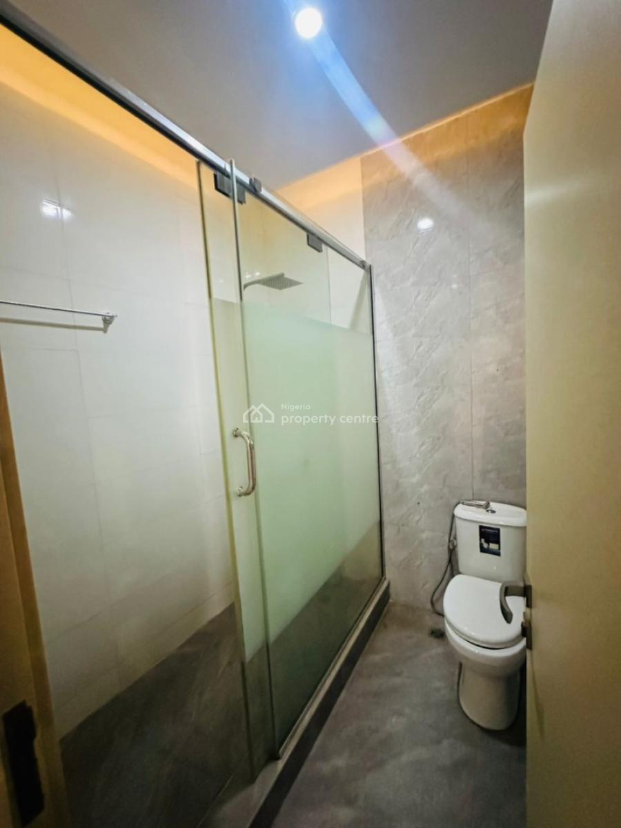 Spacious & Serviced 3 Bedroom Flat with a Bq, Wuse 2, Abuja, Flat / Apartment for Rent