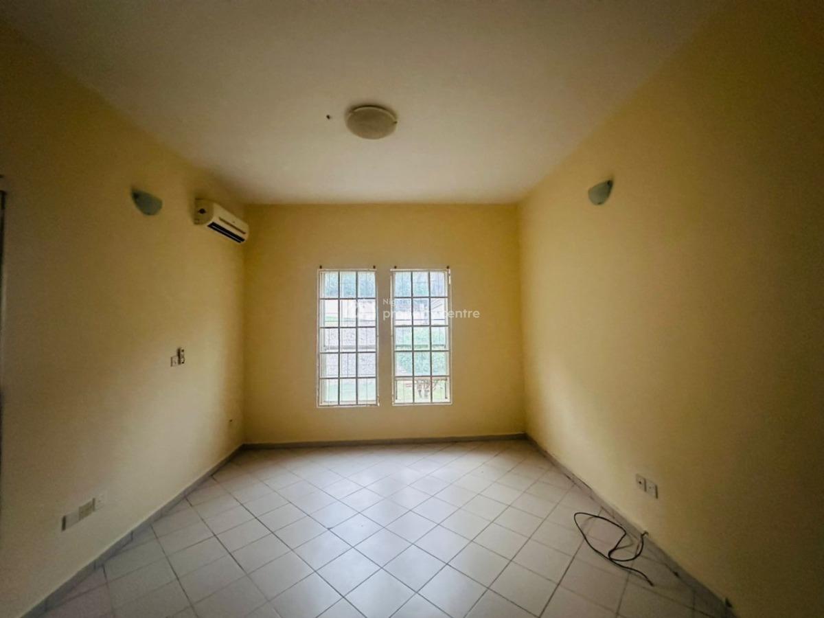 Serviced 3 Bedroom Flat with a Room Bq, Maitama District, Abuja, Flat / Apartment for Rent