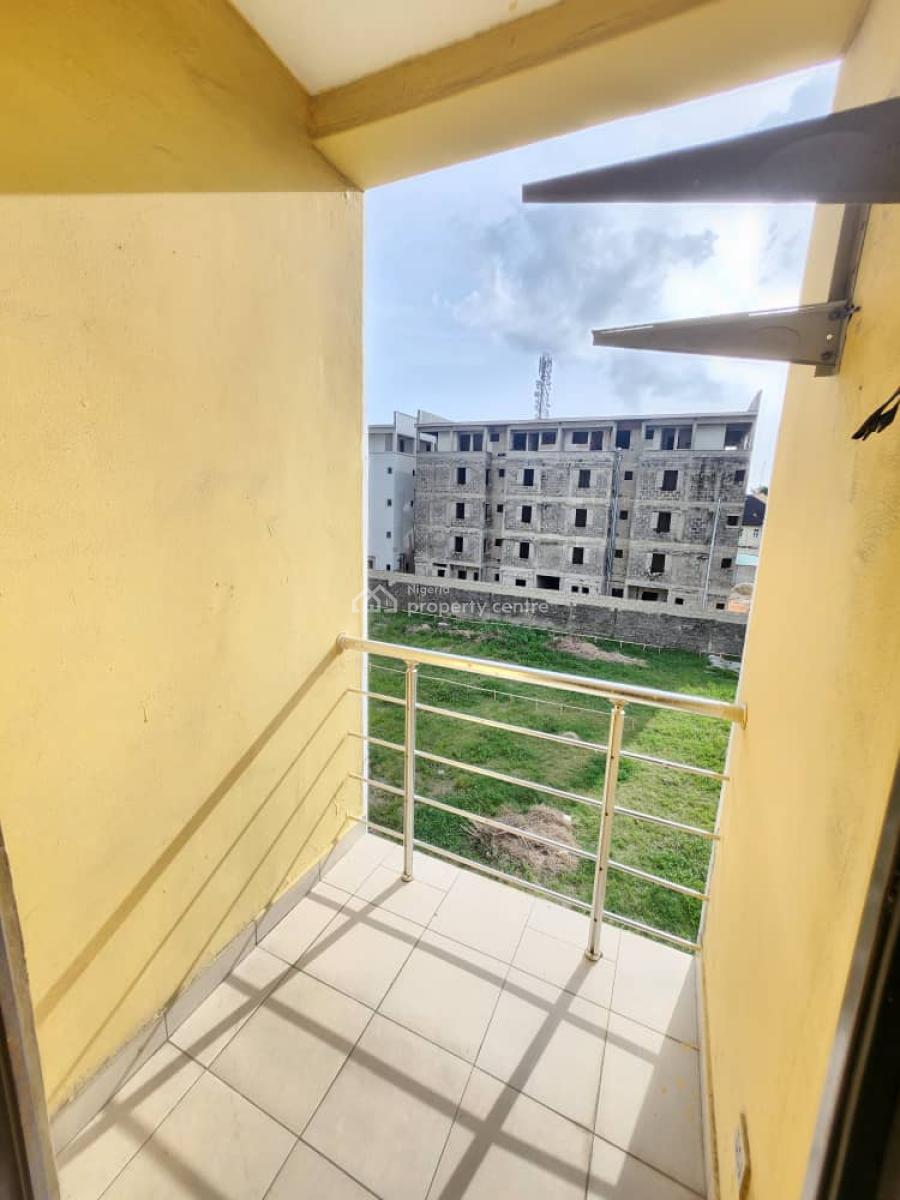 3 Bedroom Apartment with Bq, Elevator,gym and Swimming Pool, Victoria Island (vi), Lagos, Flat / Apartment for Rent