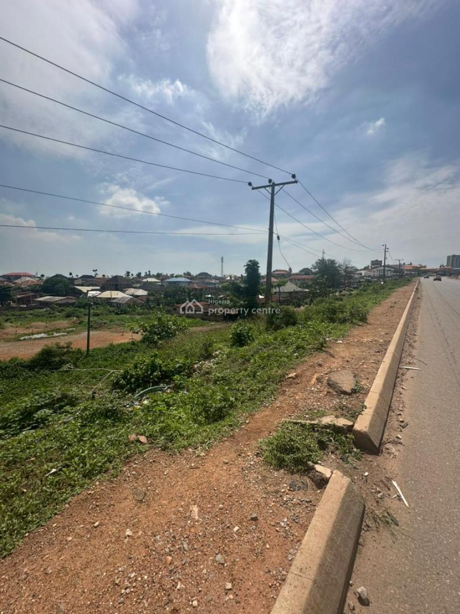 Mixed-use Land Measuring 3 Acres;, Facing The Major Expressway - Close to A3 Hotel, Mfm Church, Ibadan, Oyo, Land for Sale