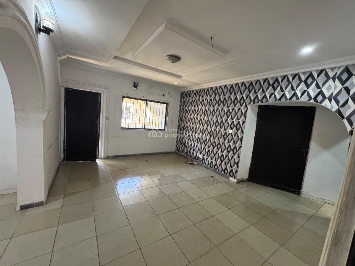 a Commercial 2 Bedroom Flat Upstairs, Lekki Phase 1, Lekki, Lagos, Office Space for Rent