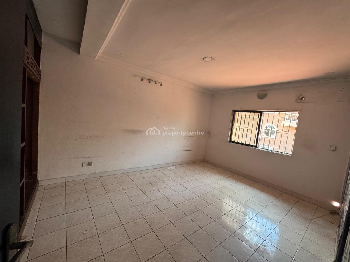 a Commercial 2 Bedroom Flat Upstairs, Lekki Phase 1, Lekki, Lagos, Office Space for Rent