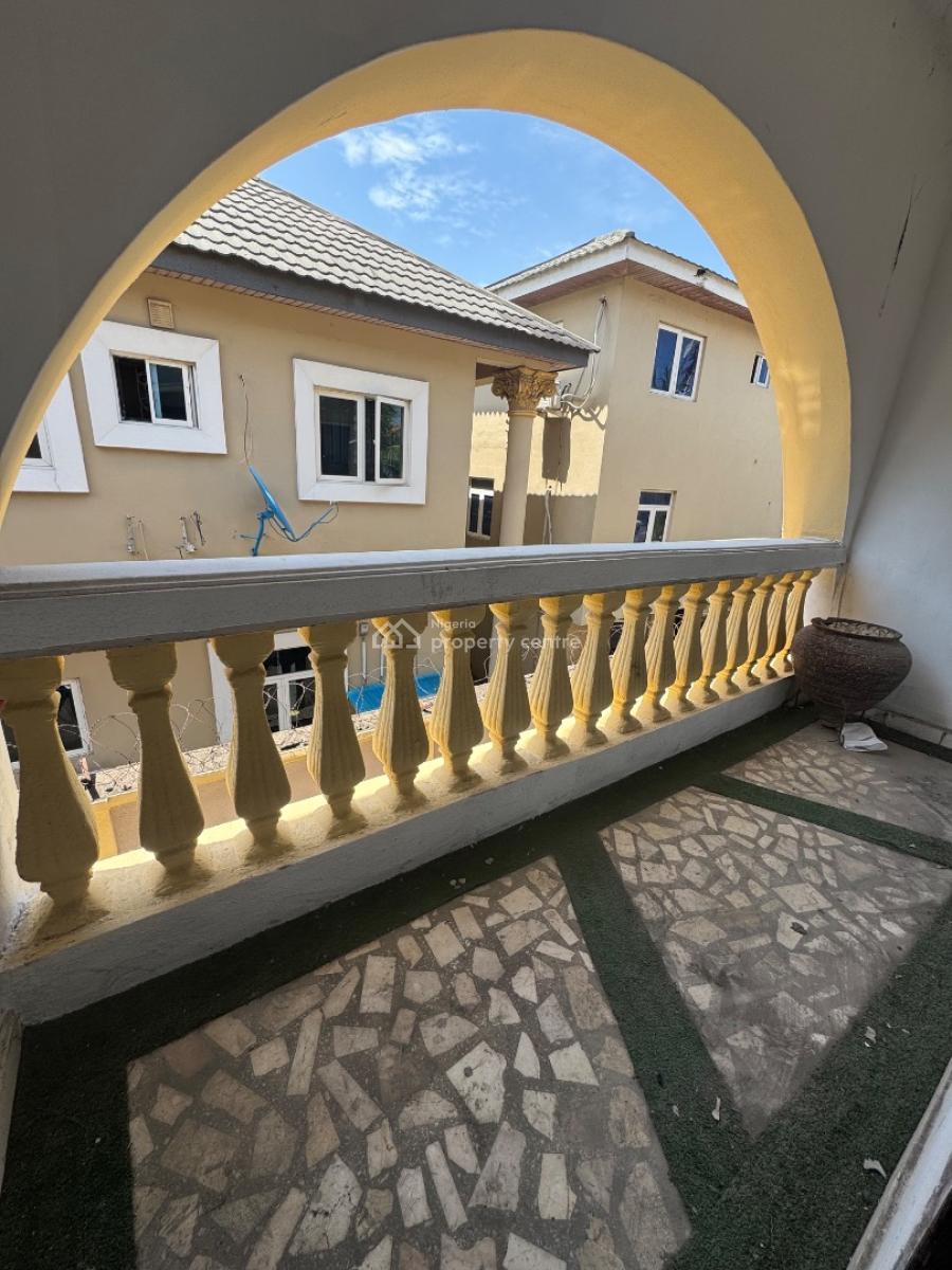 a Commercial 2 Bedroom Flat Upstairs, Lekki Phase 1, Lekki, Lagos, Office Space for Rent