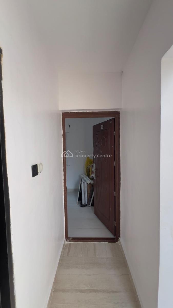 Newly Renovated Self Contained, 6 Alaka Street, Abule-ijesh Off Fola Agoro, Abule Ijesha, Yaba, Lagos, Self Contain (single Rooms) for Rent