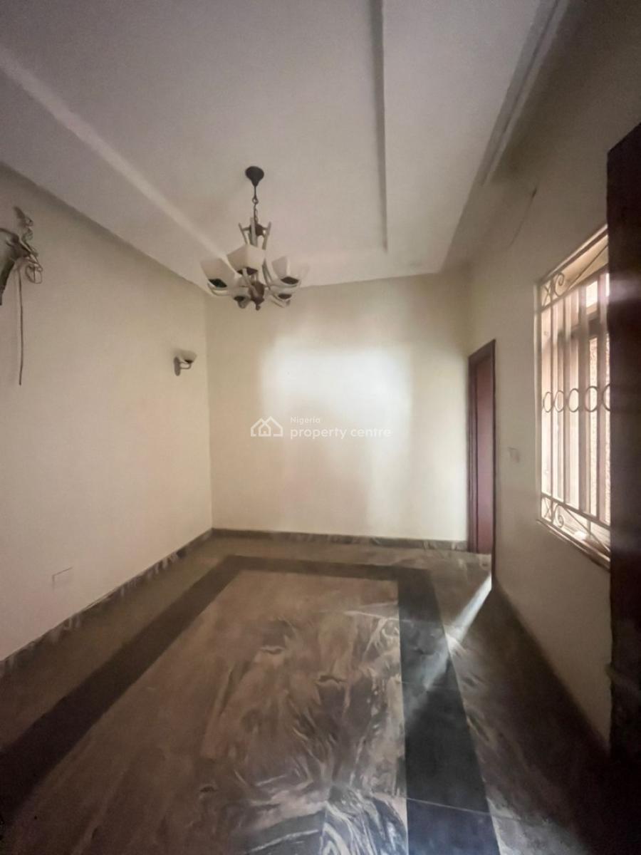 Spacious 3 Bedroom Apartment with Bq, Guzape District, Abuja, Flat / Apartment for Rent