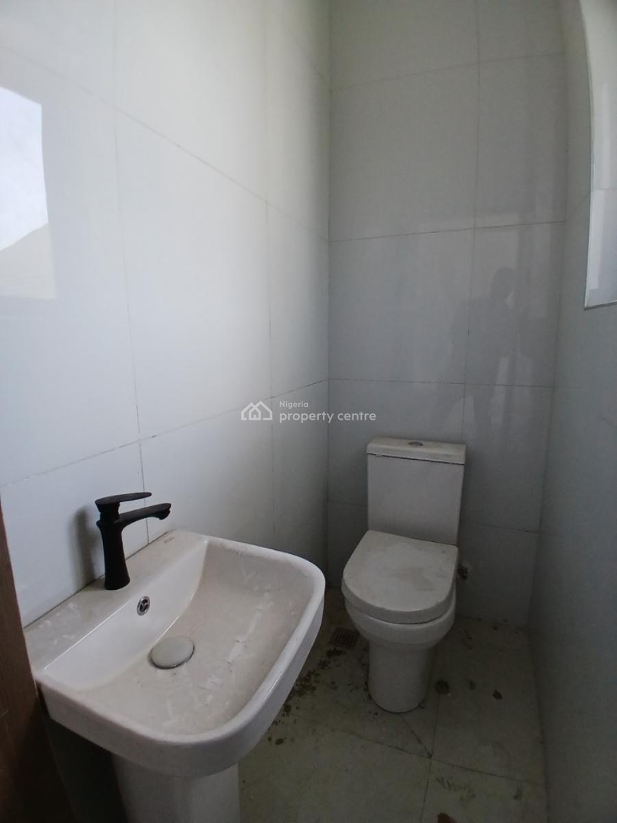 24/7 Power Supply 2 Bedroom En-suite Newly Built Flat with an Open Fit, Ikate, Lekki, Lagos, Flat / Apartment for Rent