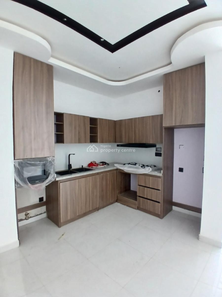 24/7 Power Supply 2 Bedroom En-suite Newly Built Flat with an Open Fit, Ikate, Lekki, Lagos, Flat / Apartment for Rent