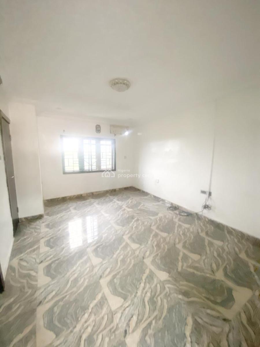 a Well Maintained 2 Bedroom Flat, Magodo, Lagos, Flat / Apartment for Rent