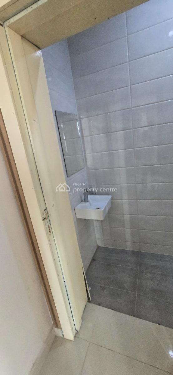 Unit of 3 Bedroom Service Apartment + Staff Room, Palace Road, Oniru, Victoria Island (vi), Lagos, Flat / Apartment for Rent