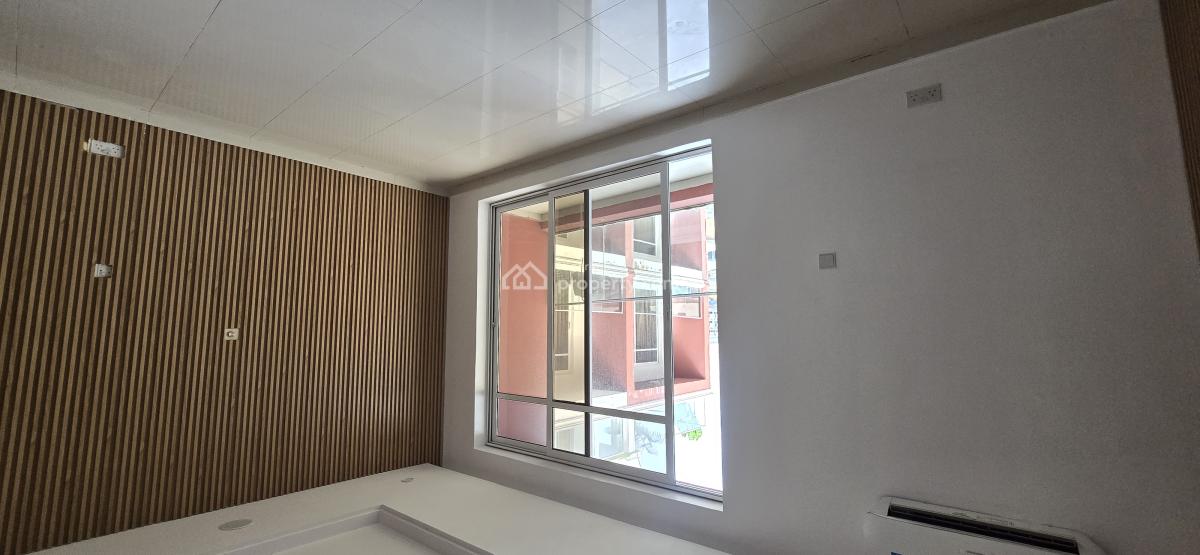 Newly Refurbished 3 Bedroom Service Apartment + Staff Room, Palace Road, Oniru, Victoria Island (vi), Lagos, Flat / Apartment for Rent