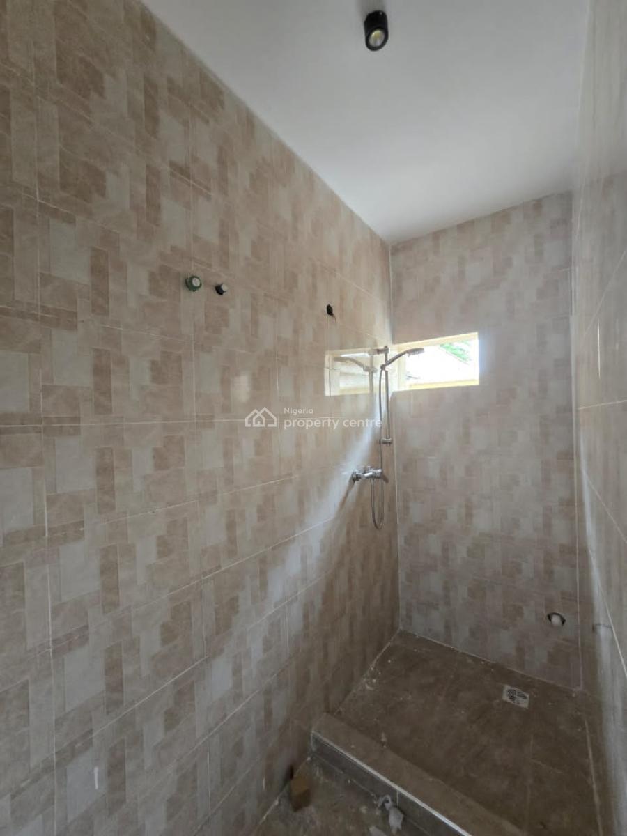 Lovely 3 Bedroom Flat, Omole Phase 2, Ikeja, Lagos, Flat / Apartment for Rent