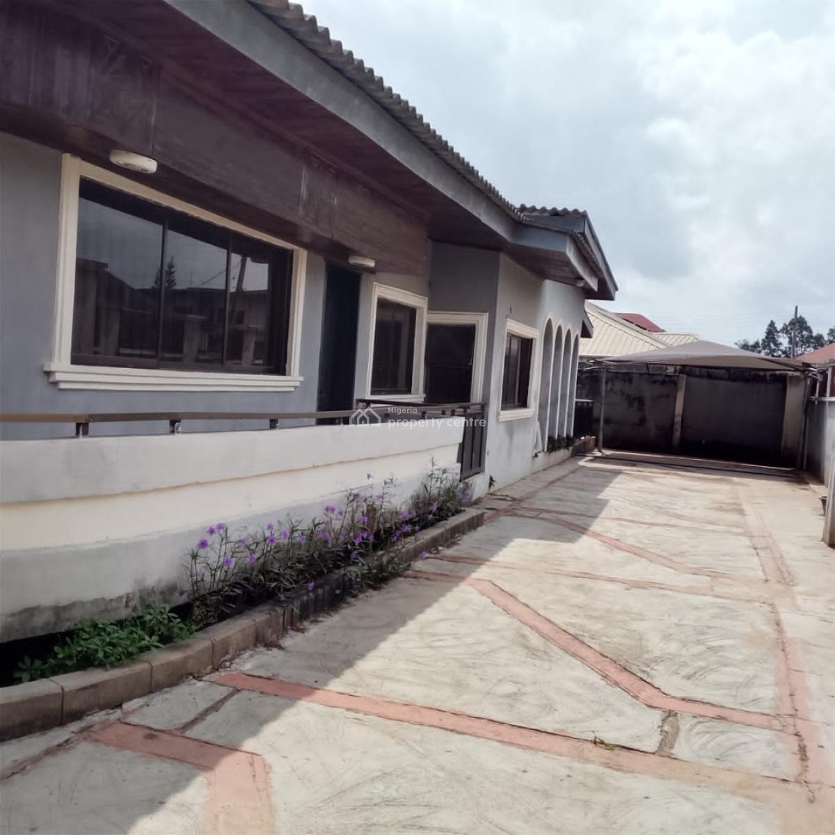 4 Bedroom Bungalow with a Pent House on 700sqm of Land in a Gated Esta, Aare, Oluyole, Ibadan, Oluyole, Oyo, Detached Bungalow for Sale