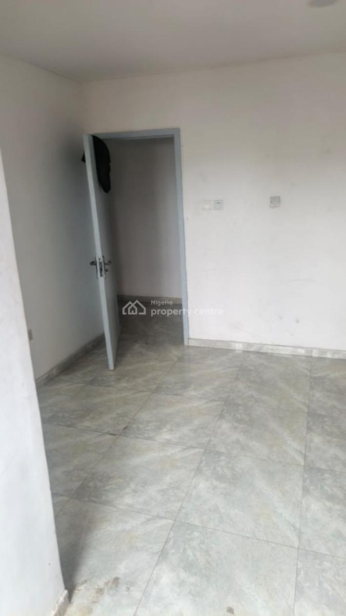Self Compound 3 Bedroom Flat with 4 Toilet 3 Bathroom, Agidingbi, Ikeja, Lagos, Office Space for Rent