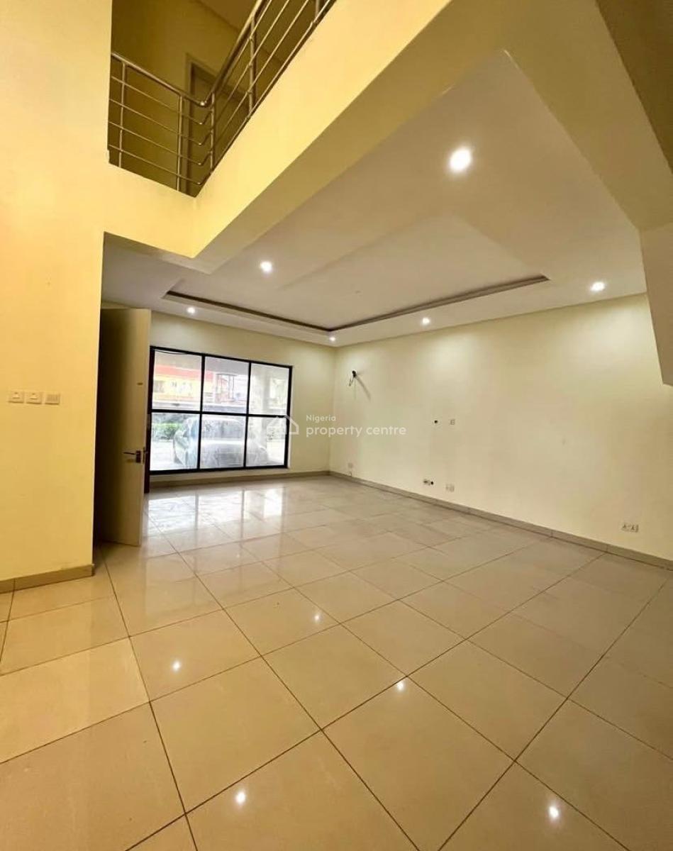 Standard 4 Bedroom Terrace Duplex, Ologolo, Lekki, Lagos, Semi-detached Duplex for Rent