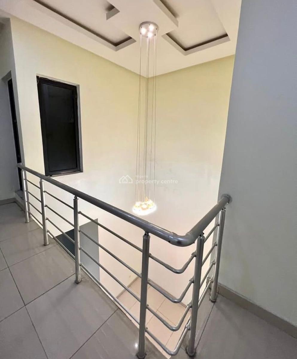 Standard 4 Bedroom Terrace Duplex, Ologolo, Lekki, Lagos, Semi-detached Duplex for Rent