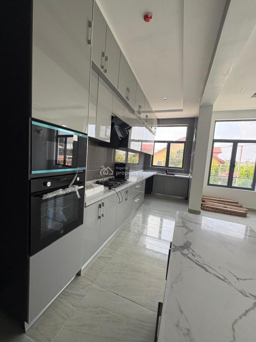 2-bedroom Apartment, Lekki Phase 1, Lekki, Lagos, Flat / Apartment for Rent