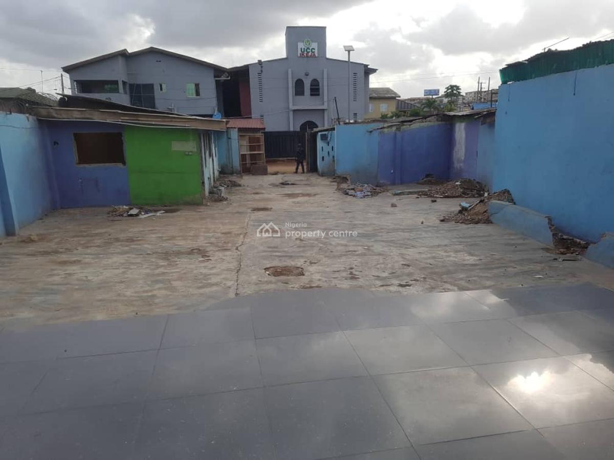 Warehouse, Agege, Lagos, Warehouse for Rent