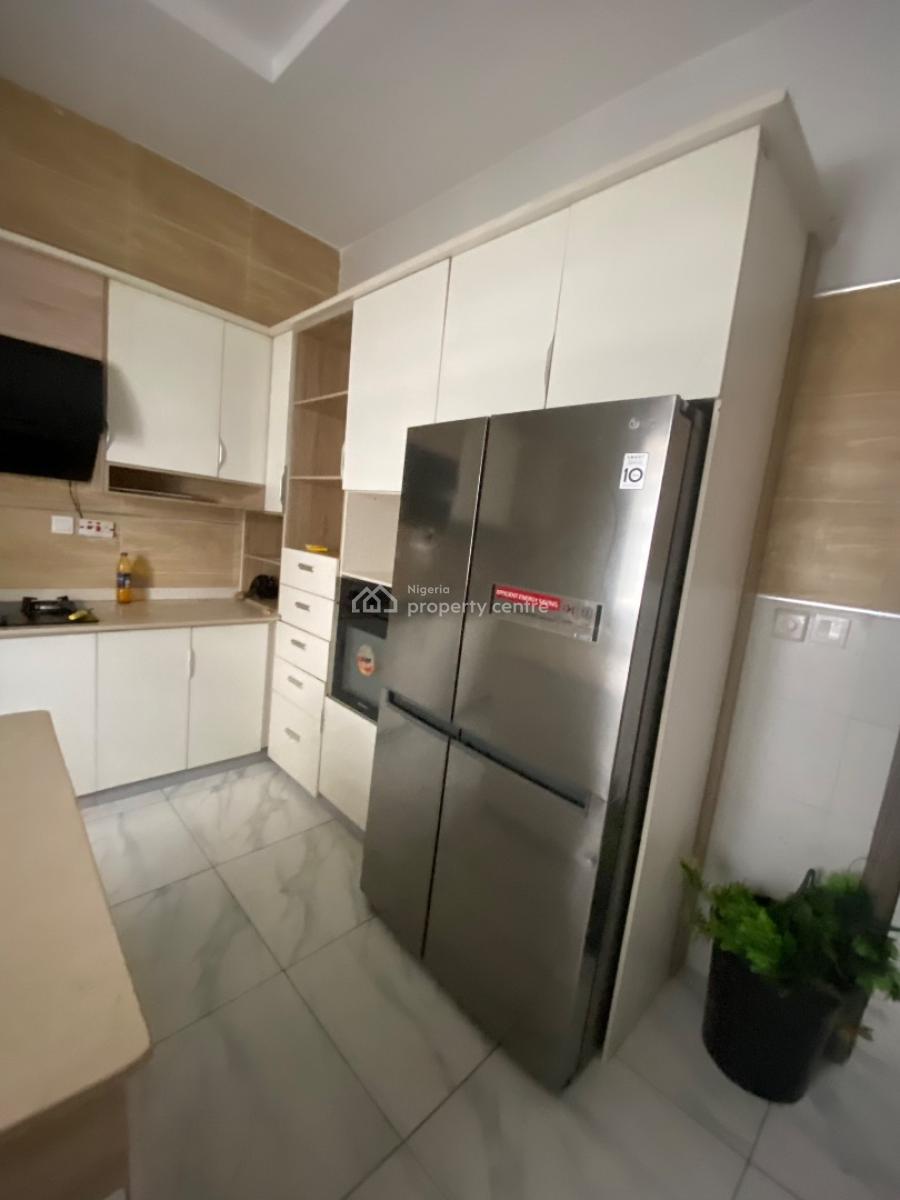 Luxury Cozy Master Bedroom with Standing Air Condition, Lekki, Lagos, Self Contain (single Rooms) for Rent