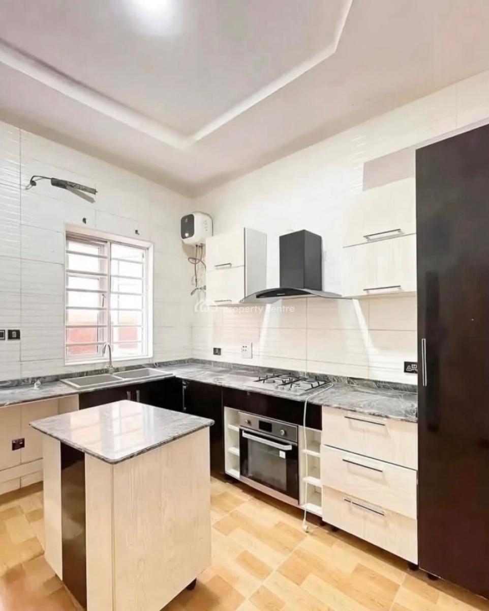 4 Bedroom Terrace Duplex in a Secured Estate, Chevron, Lekki, Lagos, Terraced Duplex for Rent