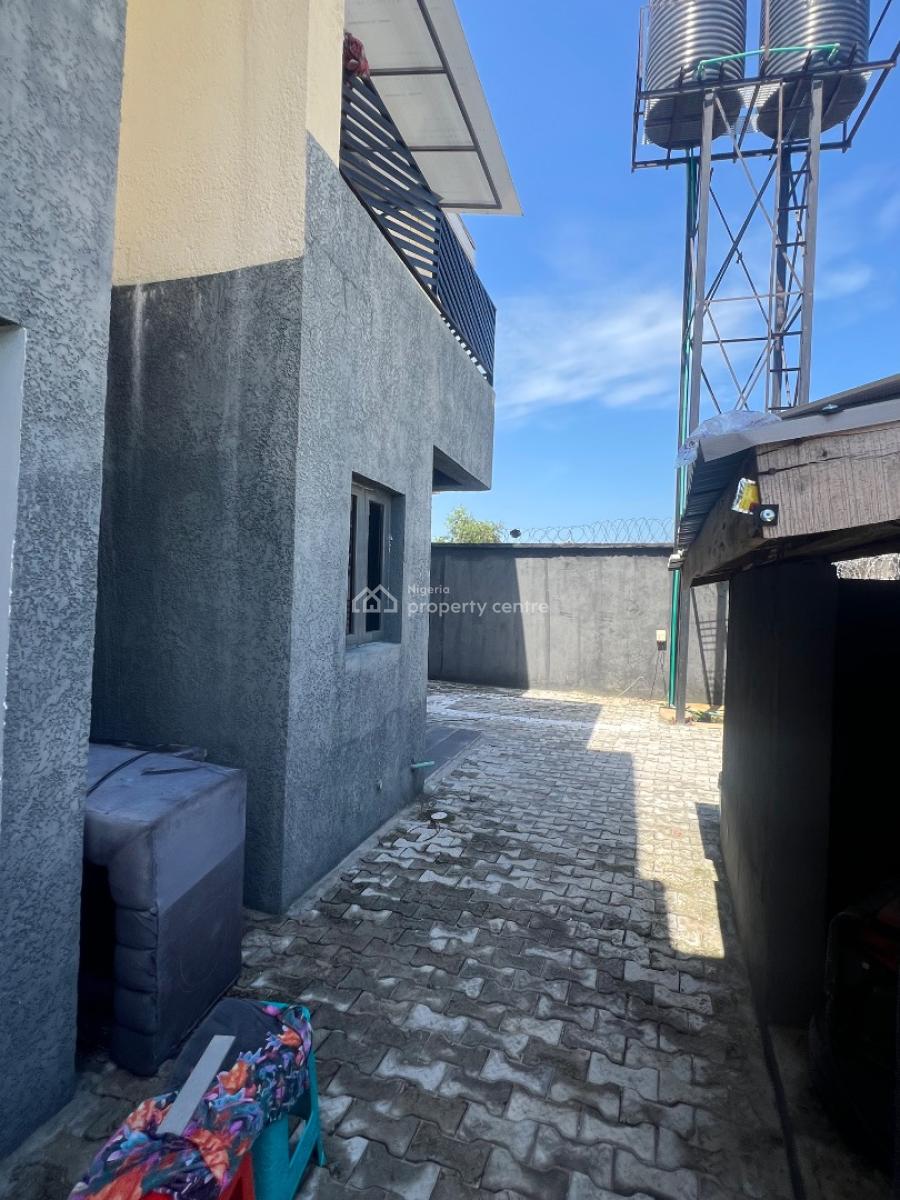 Massive One Bedroom Flat Downstair, Ogunfayo, Eputu, Ibeju Lekki, Lagos, Mini Flat (room and Parlour) for Rent