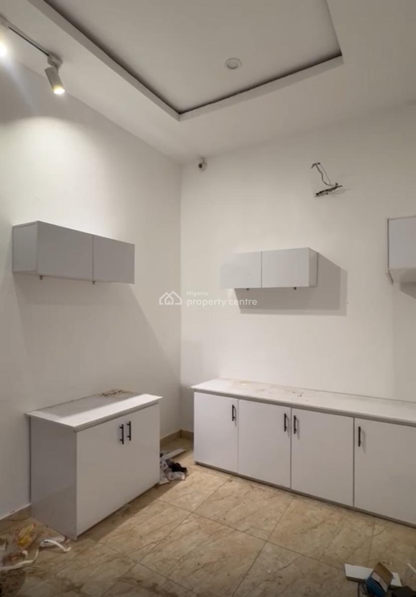 Standard Mini Flat in an Estate, Located Inside an Estate,good Light  and Clean Water, Sangotedo, Ajah, Lagos, Mini Flat (room and Parlour) for Rent