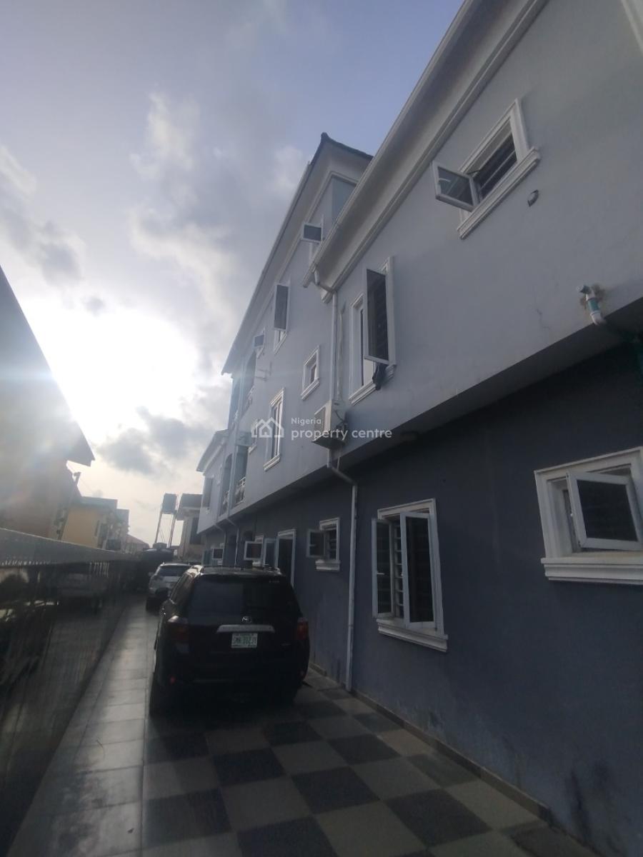 2 Bedroom Penthouse Ensuite, Marshy Hill Estate, Ajah, Lagos, Flat / Apartment for Rent
