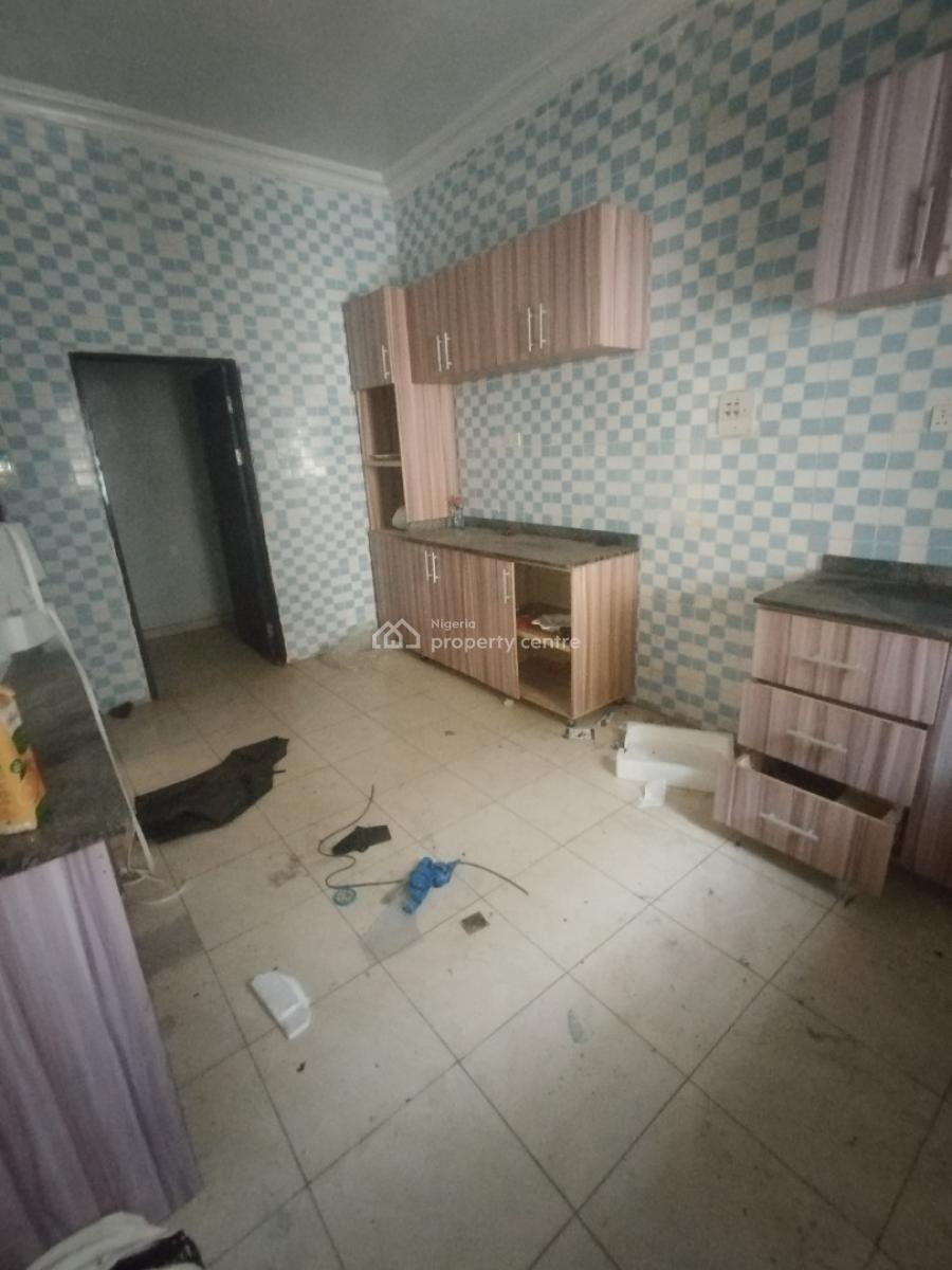 2 Bedroom Penthouse Ensuite, Marshy Hill Estate, Ajah, Lagos, Flat / Apartment for Rent