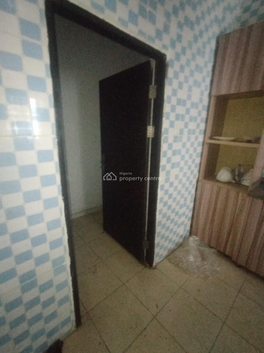 2 Bedroom Penthouse Ensuite, Marshy Hill Estate, Ajah, Lagos, Flat / Apartment for Rent