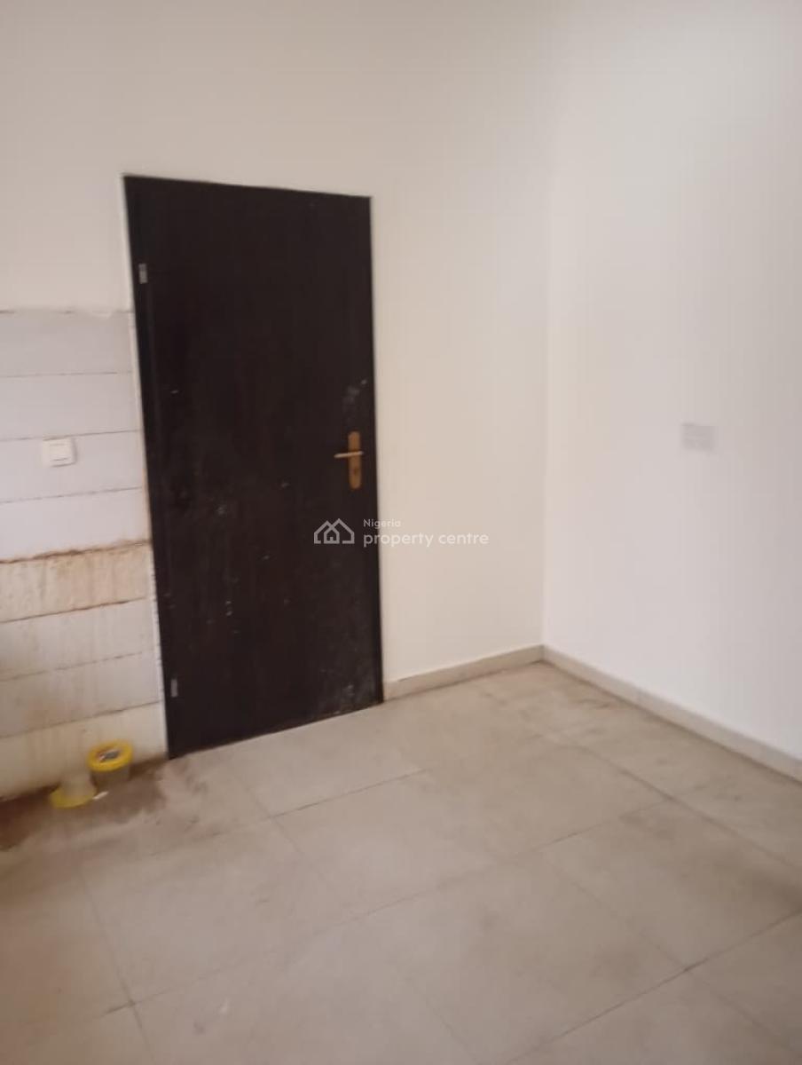 Self Service and Newly Renovated Three -3 Bedroom Flat - Ground Floor,, Lekki Phase 1, Right, Lagos - Off T. F Kuboye Road, Lekki, Lagos, Flat / Apartment for Rent