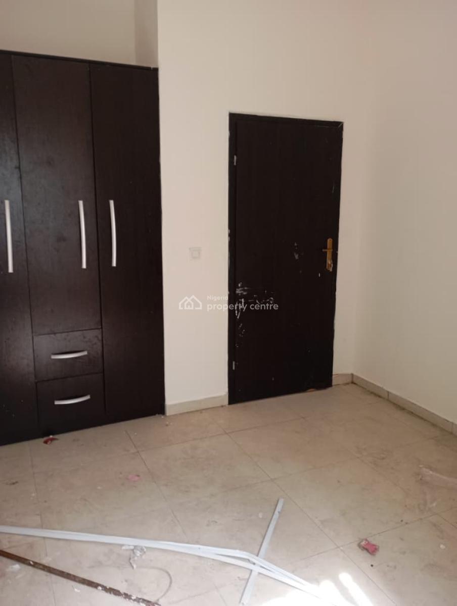Self Service and Newly Renovated Three -3 Bedroom Flat - Ground Floor,, Lekki Phase 1, Right, Lagos - Off T. F Kuboye Road, Lekki, Lagos, Flat / Apartment for Rent
