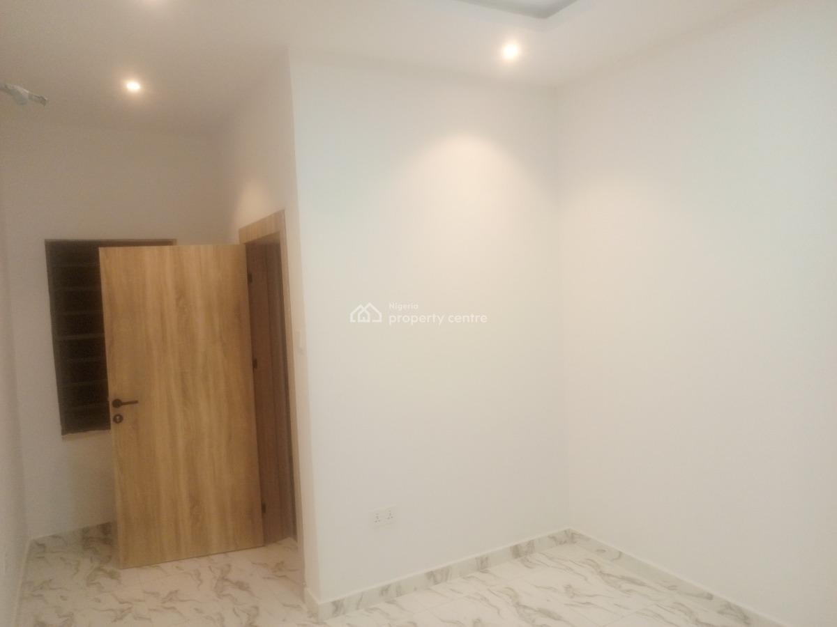 Newly Built Luxury Mini Flat with 24 Hours Solar Light, Upstairs, Malete, Opposite Beechwood Estate, Ibeju Lekki, Lagos, Mini Flat (room and Parlour) for Rent