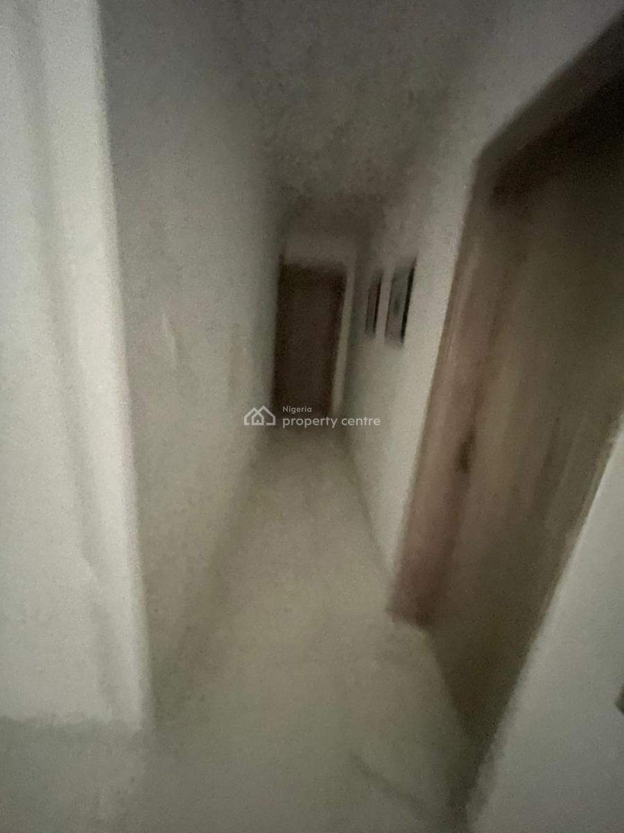 Well Built & Finished 3 Bedroom Apartment in a Mini-estate, Off Alpha Beach Road, Lekki, Lagos, Flat / Apartment for Sale