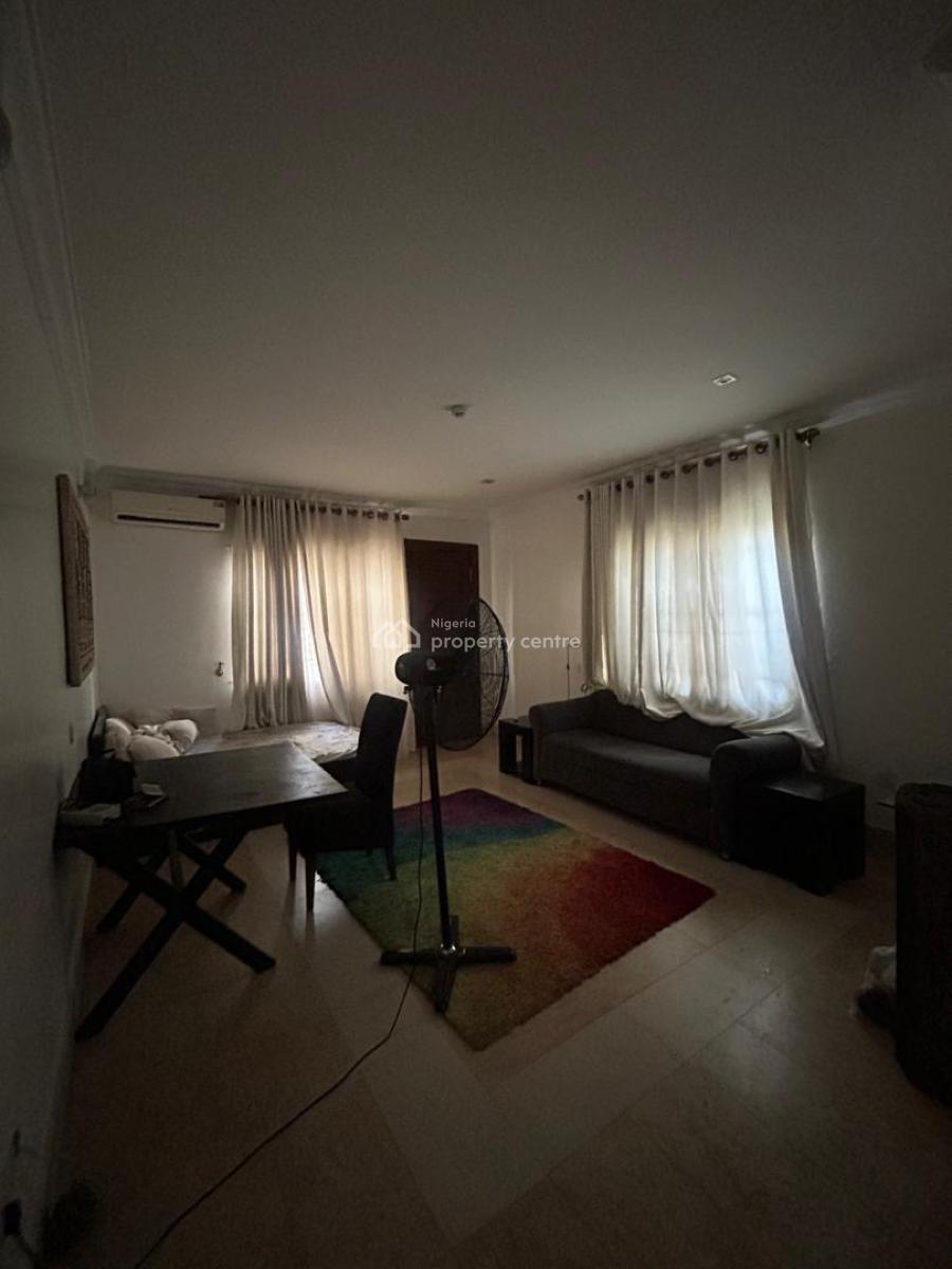 Well Maintained 5 Bedroom Semi Detached with 2 Rooms Bq, Off Admiralty Way, Lekki, Lekki Phase 1, Lekki, Lagos, Commercial Property for Rent