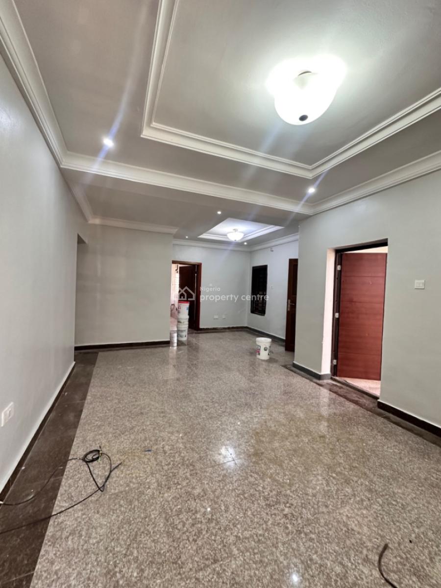 Clean 3 Bedrooms Apartment, Off Admiralty Way, Lekki Phase 1, Lekki, Lagos, House for Rent