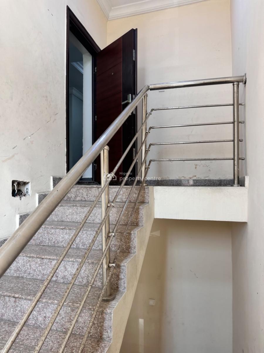 Clean 3 Bedrooms Apartment, Off Admiralty Way, Lekki Phase 1, Lekki, Lagos, House for Rent