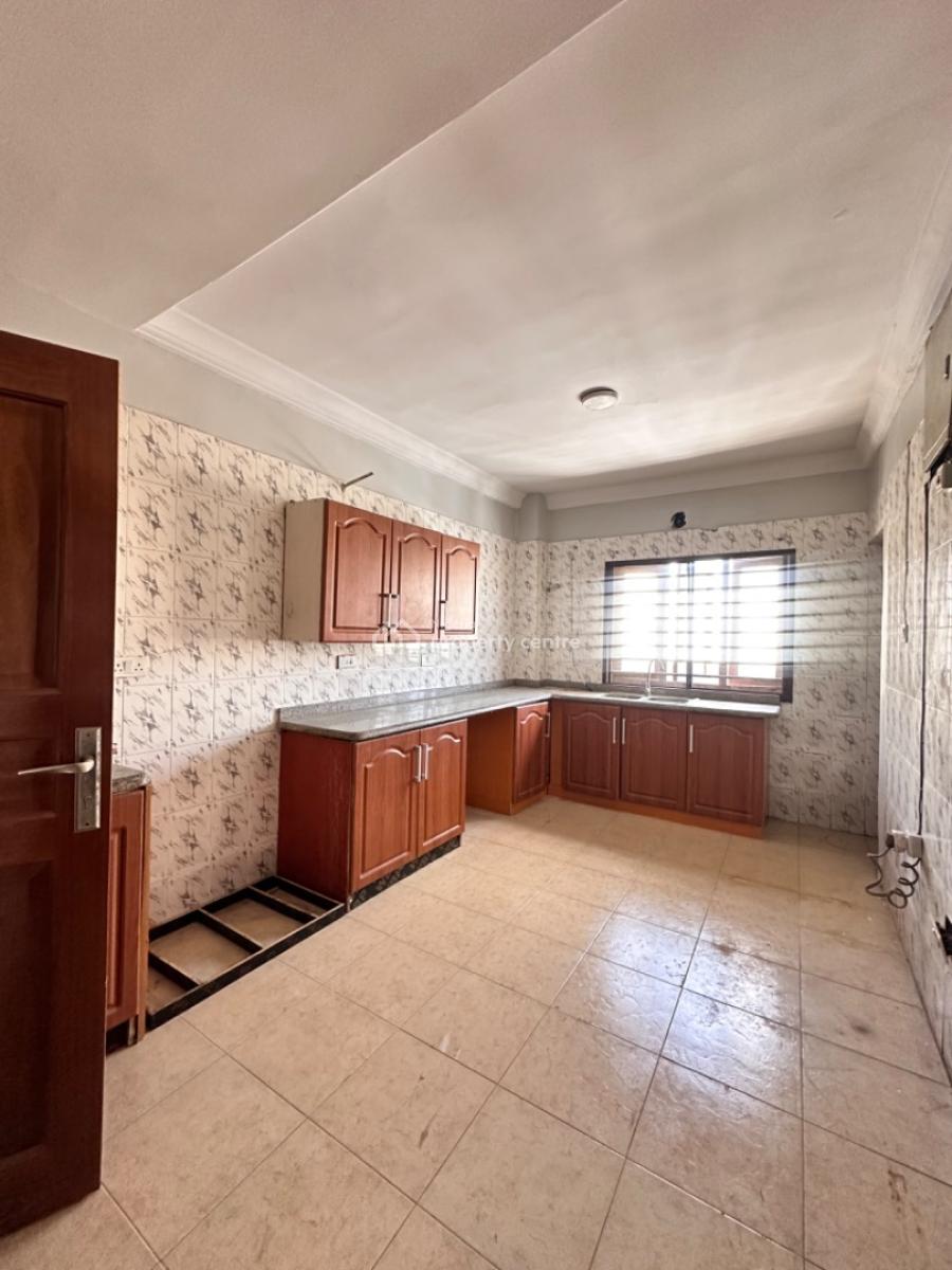 Clean 3 Bedrooms Apartment, Off Admiralty Way, Lekki Phase 1, Lekki, Lagos, House for Rent