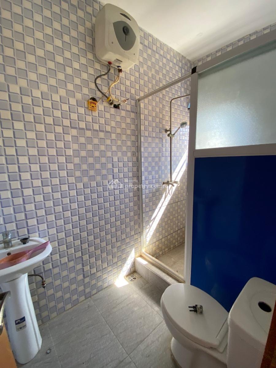 2bedrooms Flat, Gated Estate By Blenco Supermarket Before Shop Rite, Sangotedo, Ajah, Lagos, Flat / Apartment for Rent