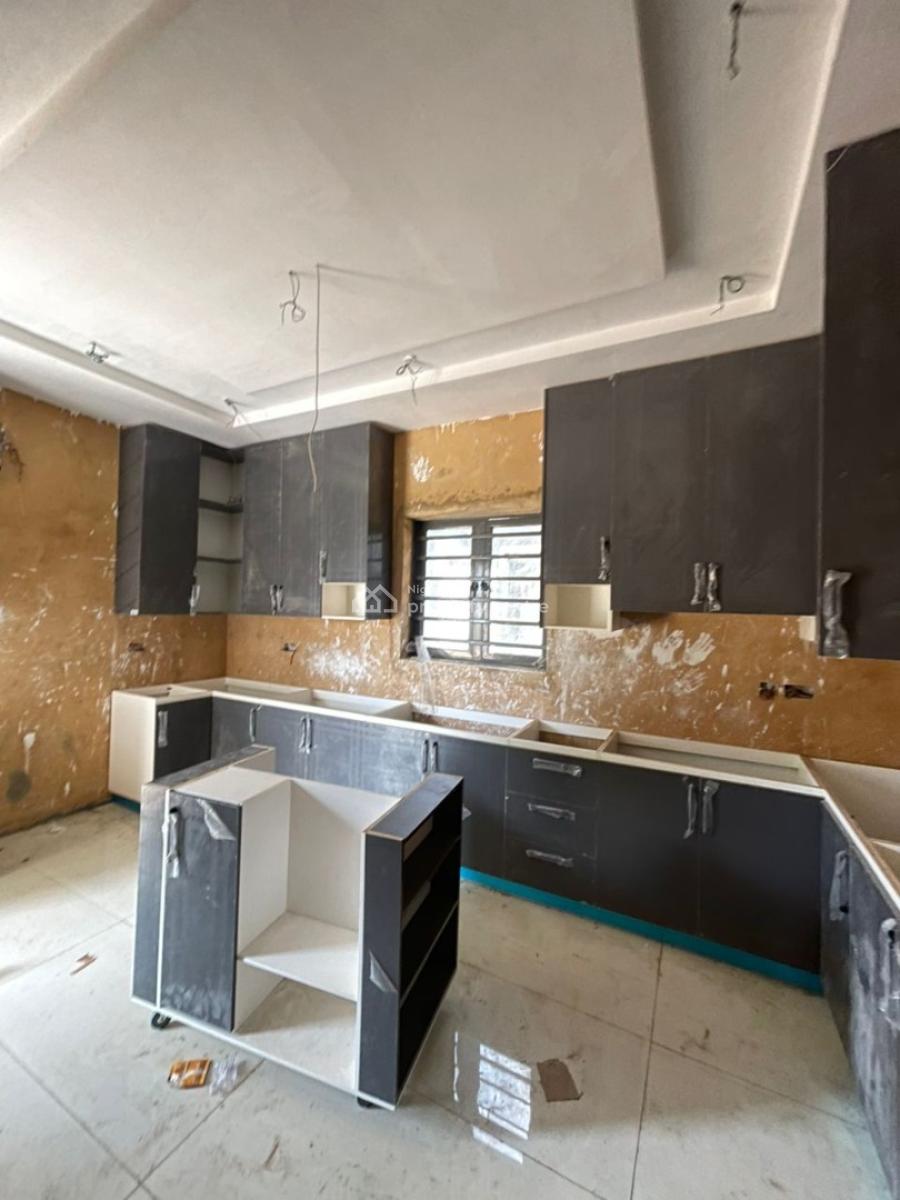 5 Bedroom Semi Detached Duplex, Gra Phase 2, Magodo, Lagos, Detached Duplex for Sale