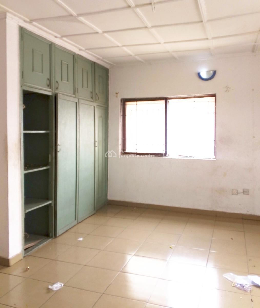 Nice and Standard Spacious Self Con with Kitchen, Serene and Secure Compound New Road Before Chevron Traffic Light, Lekki Expressway, Lekki, Lagos, Self Contain (single Rooms) for Rent