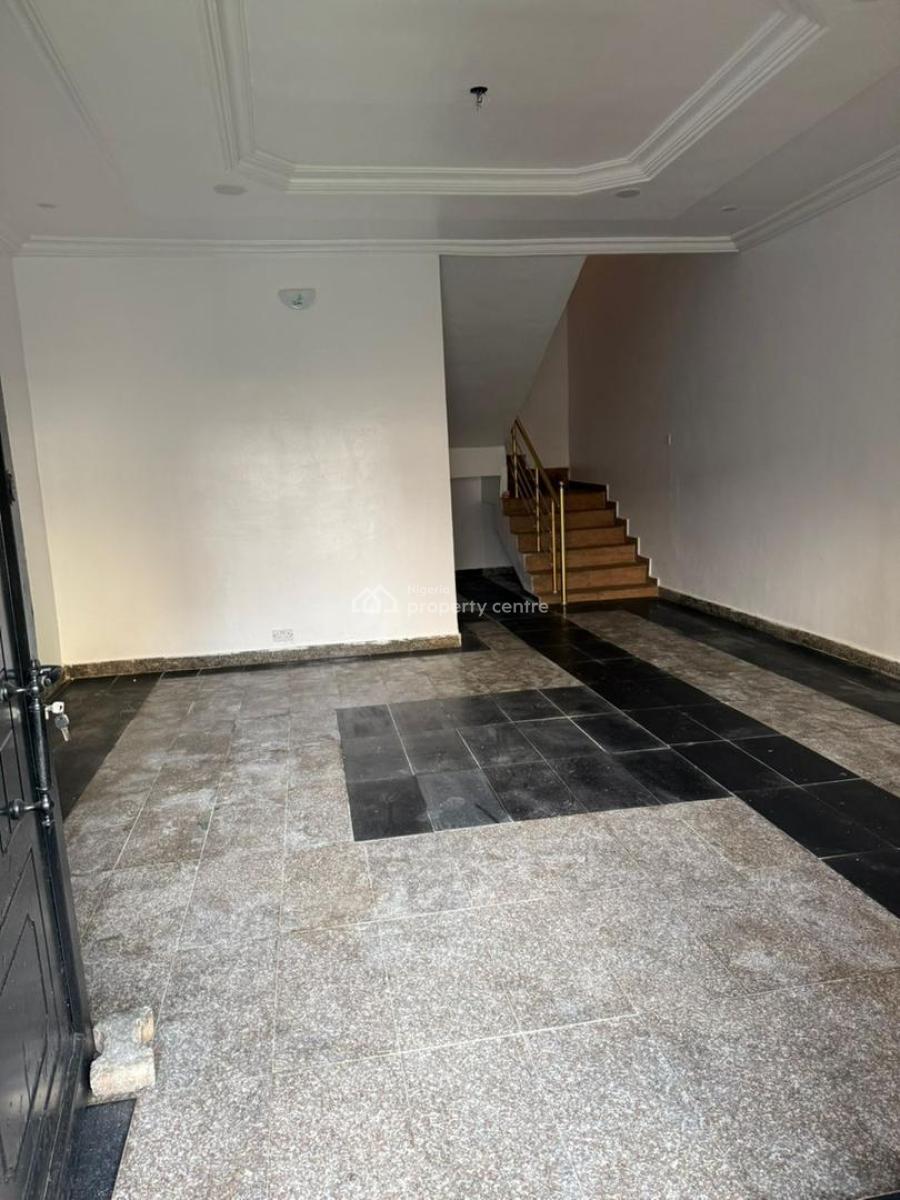Well Maintained 4 Bedroom Semi Detached, Lekki County, Lekki Expressway, Lekki, Lagos, Semi-detached Duplex for Rent