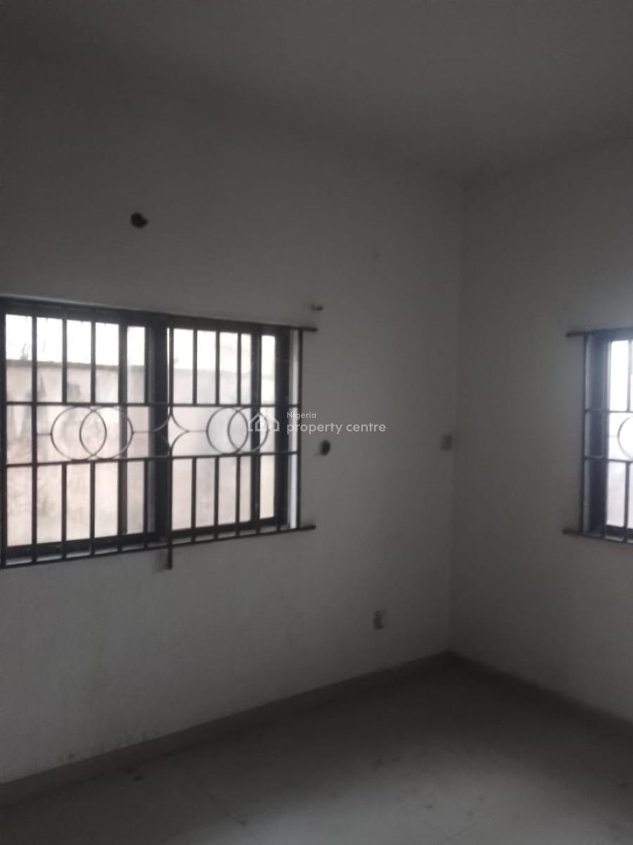 Spacious 2 Bedroom Apartment, Magodo Phase 1, Gra Phase 1, Magodo, Lagos, Flat / Apartment for Rent