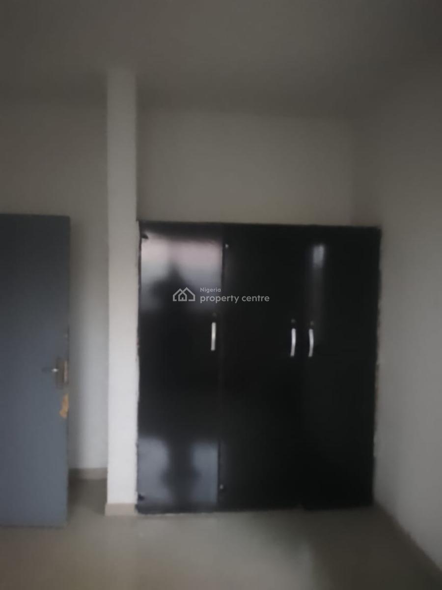 Spacious 2 Bedroom Apartment, Magodo Phase 1, Gra Phase 1, Magodo, Lagos, Flat / Apartment for Rent