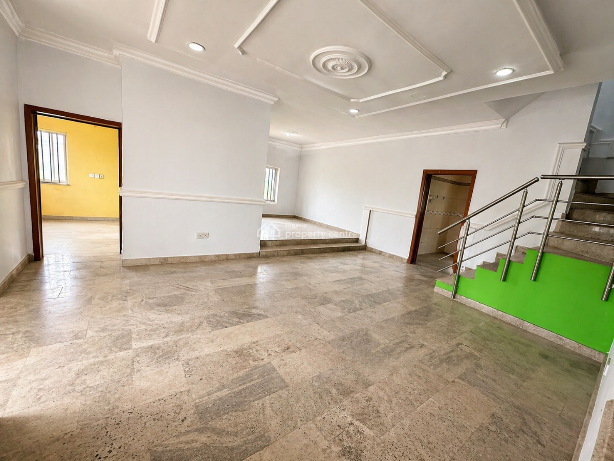 10 Room Commercial Property for Lease, Right Hand Side, Lekki Phase 1, Lekki, Lagos, Commercial Property for Rent